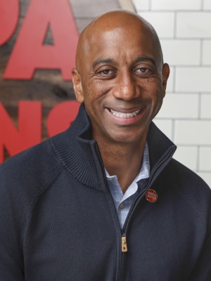 Stephen Gibbs Headshot